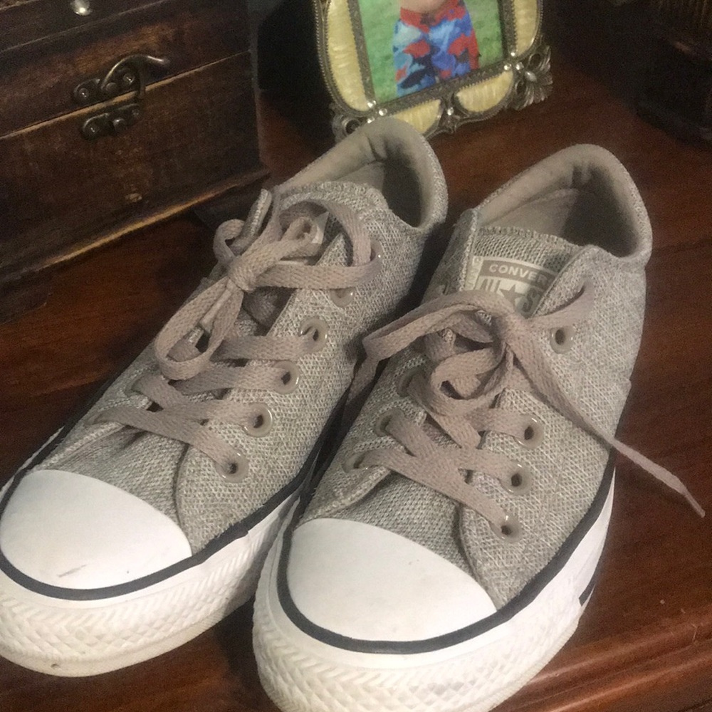 Converse all star tennis shoes